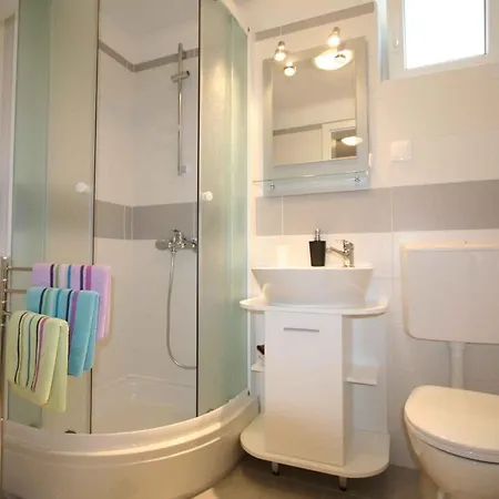 In With One-bedroom 1 * Silo (Krk)