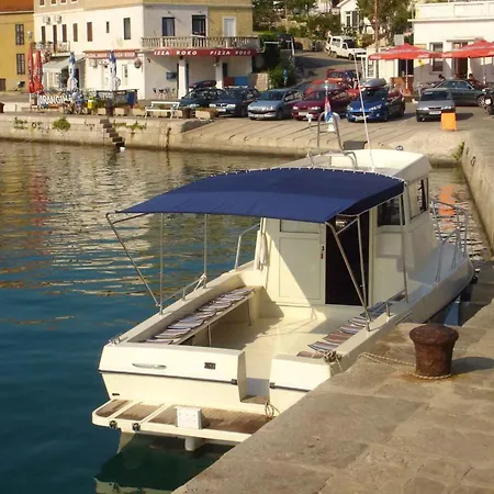 In With One-bedroom 1 *